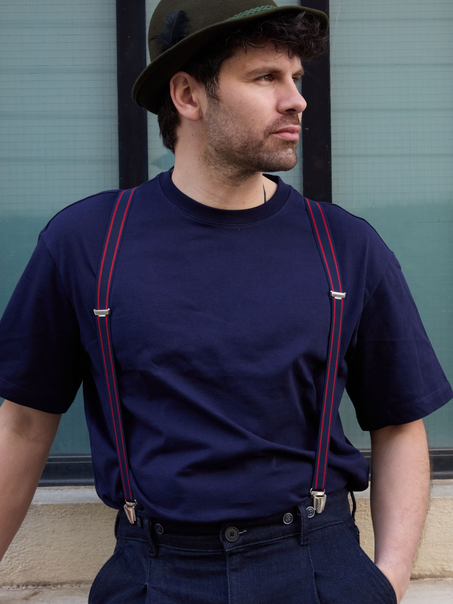 Bretelles mi-larges bleu et rouge Les Castelnauviennes